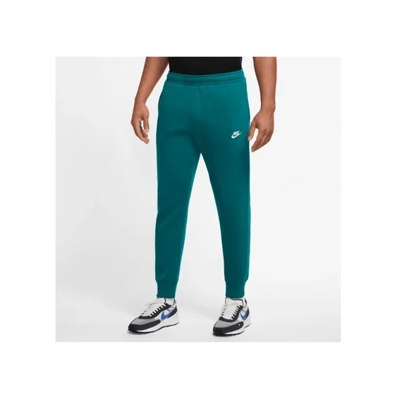 nike club joggers - Picture 2 of 4